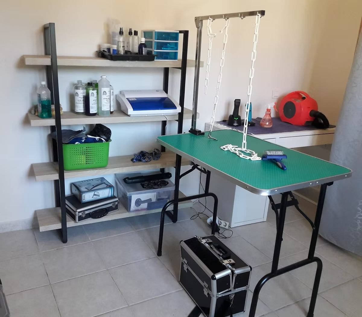 Le local pour toilettage à Montmirat ou à domicile